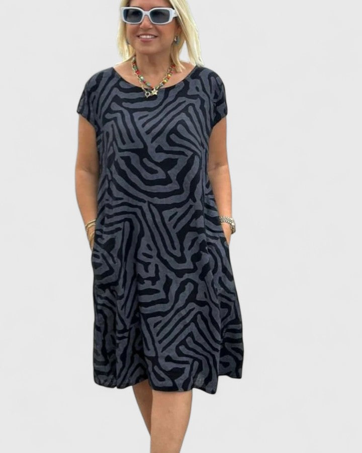 Marga — Robe Femme Elegante Blanche, Bleue, Noire Pour Style Confirme