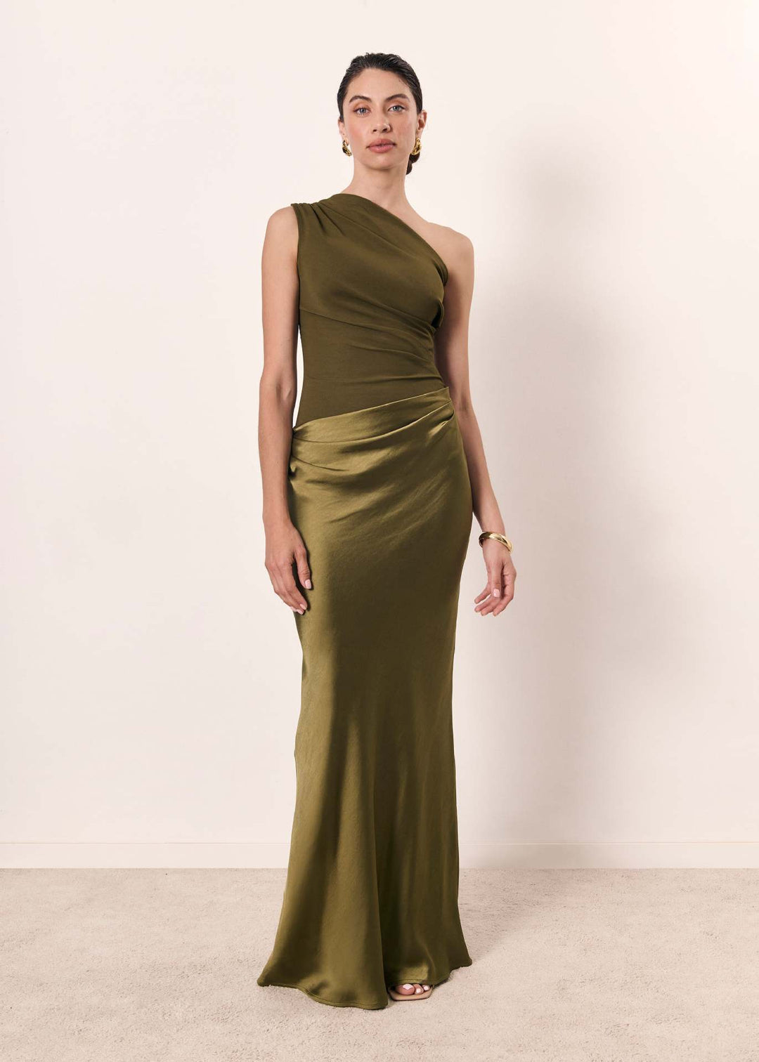 Maya — Robe Mariage Invitee Une Epaule Soiree Matcha Bleu Ciel Marron Fonce