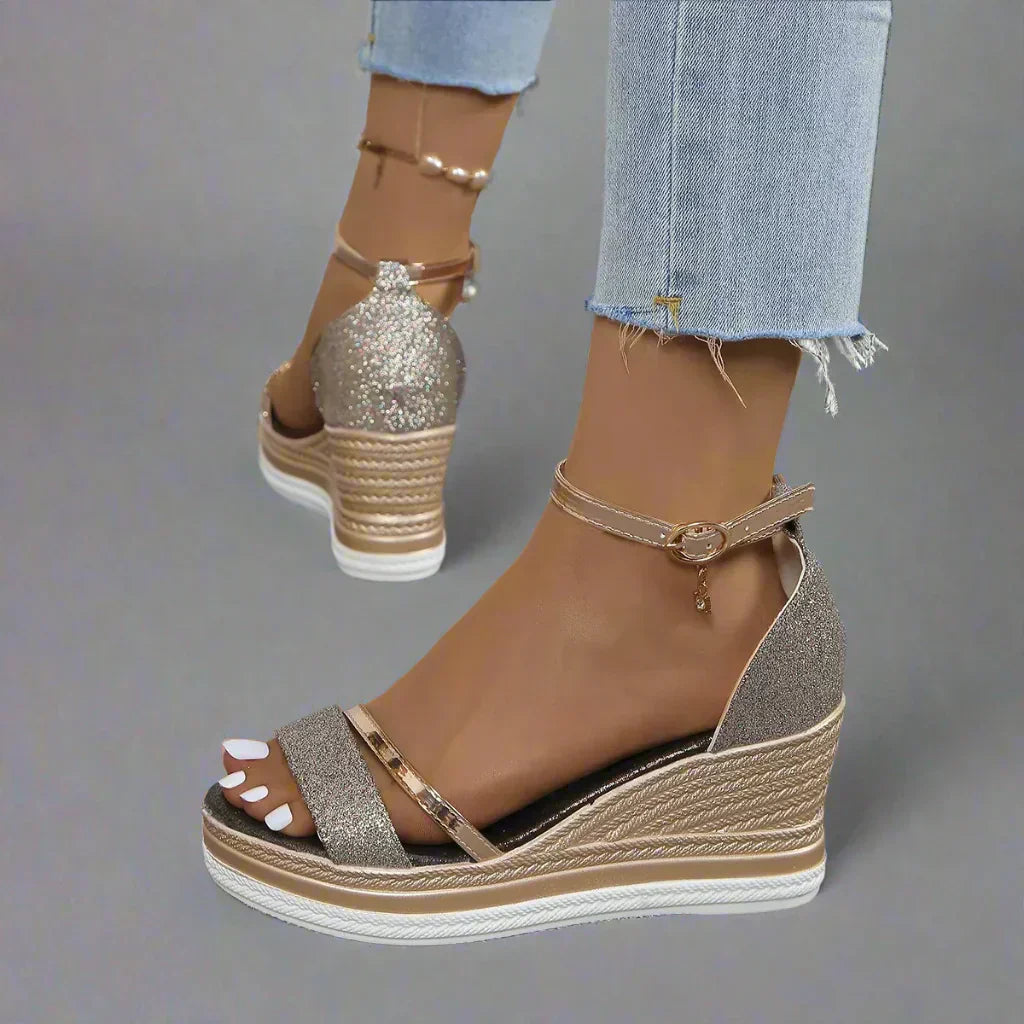 Federica | Sandales Compensées Brides Métalliques Femme | Été Glamour