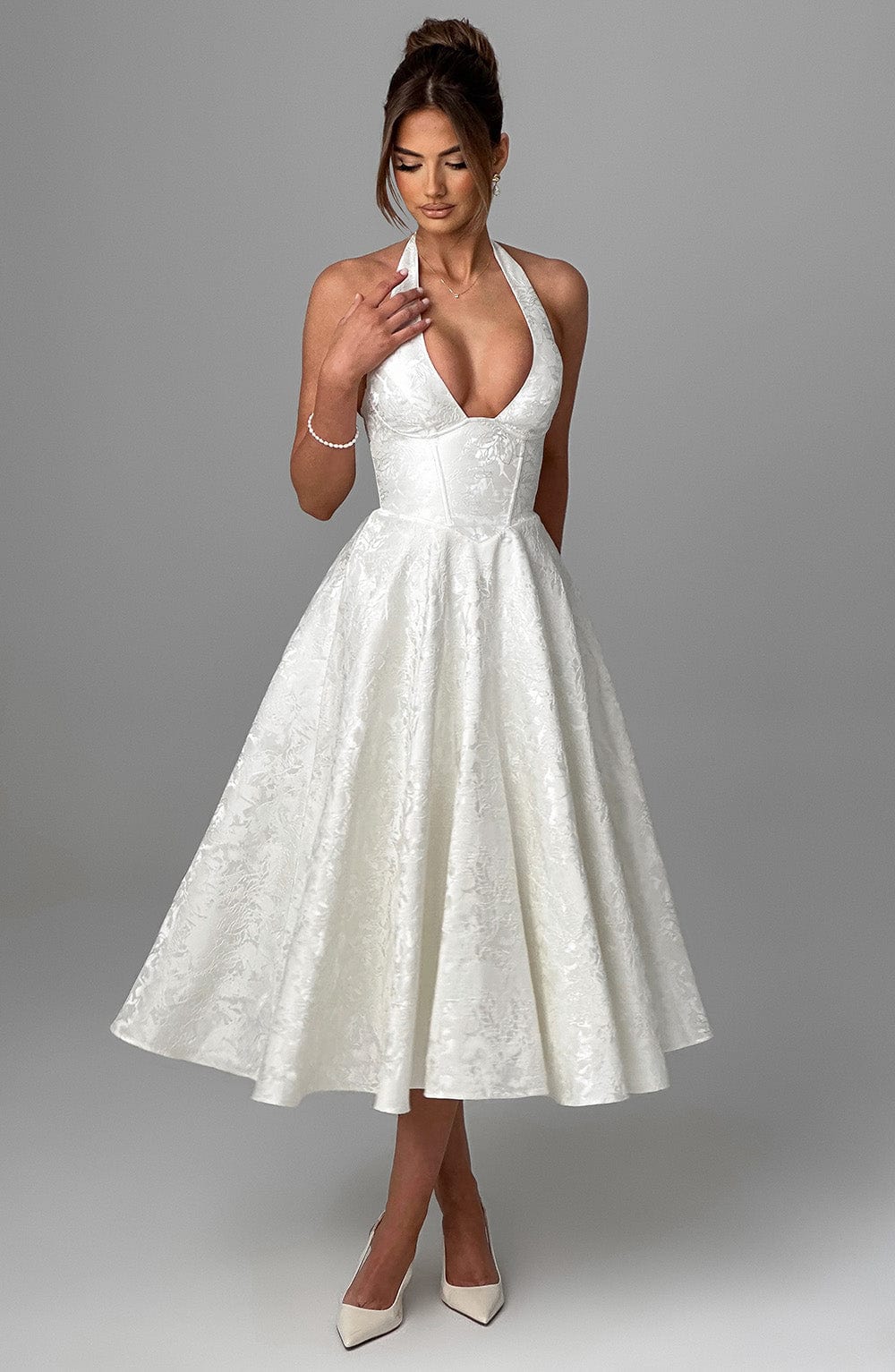 Kimberly — Robe Mariage Invitee Halter Midi Blanche Jaune Rose Elegante