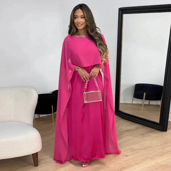Lily — Robe Mariage Invitee Cape Maxi Blanche Verte Rose Pour Majestuosite