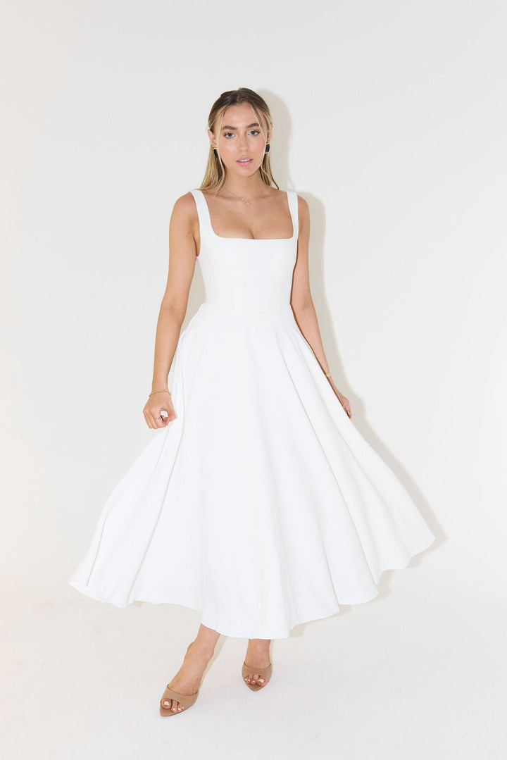 Penelope — Robe Midi Col Carre Ligne-A Sans Manches Verte Noire Blanche