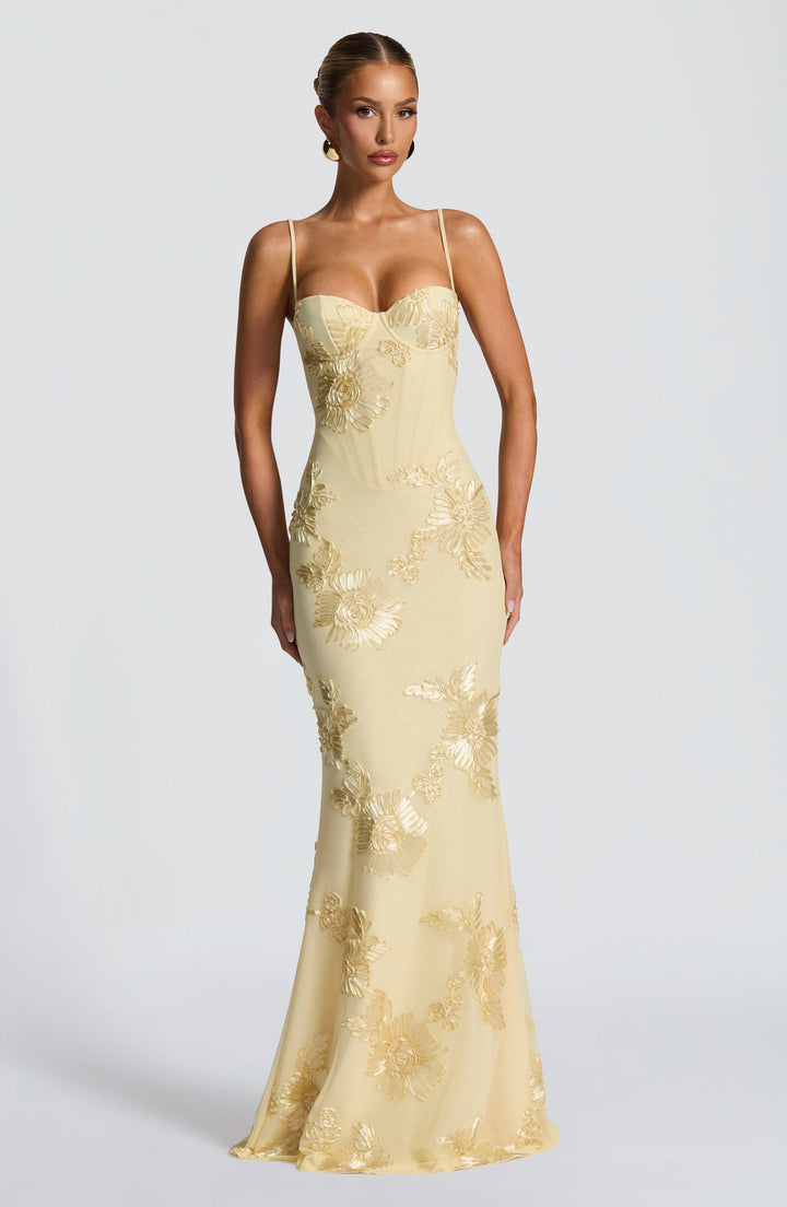 Audrey — Robe Mariage Invitee Brodee Florale Maxi Jaune Bleu Ciel Noire
