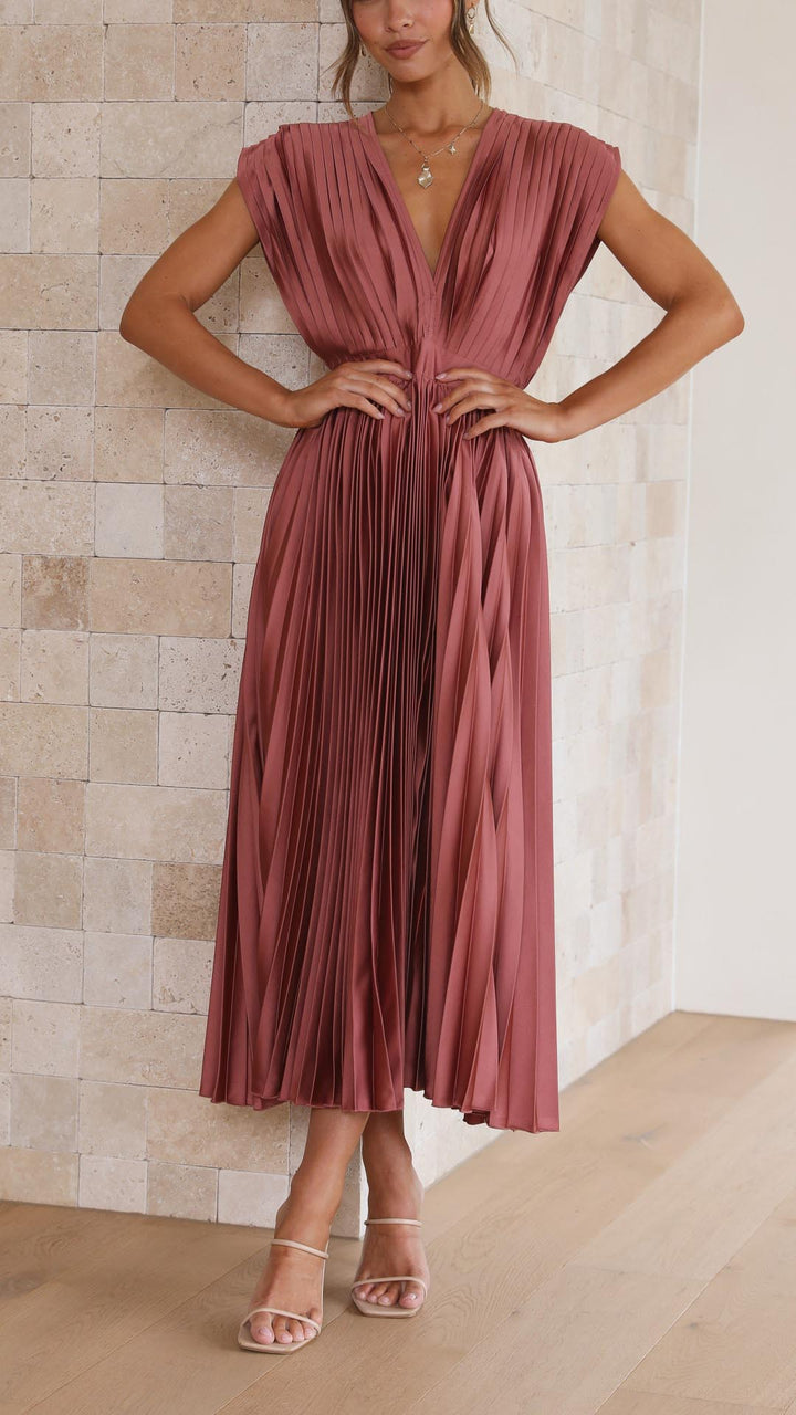 Kaitlyn — Robe Mariage Invitee Plissee Col V Midi Champagne Rose Antique Grise