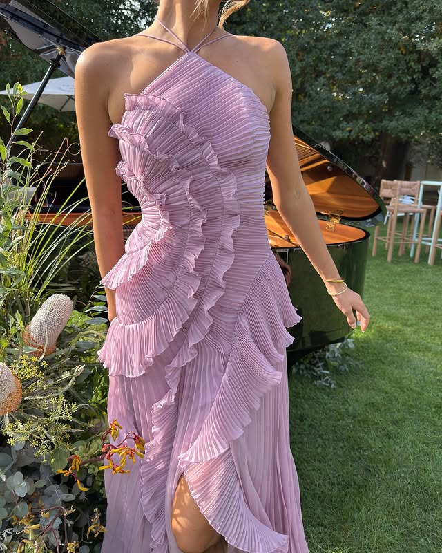 Amelia — Robe Mariage Invitee Une Epaule Maxi Blanche Lavande